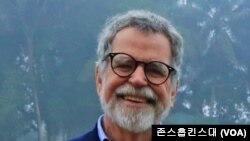 미국 존스홉킨스대 공중보건대학의 길버트 번햄 교수 (존스홉킨스대 홈페이지)