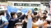 Situasi dari lokasi tempat mantan Perdana Menteri Jepang Shinzo Abe ditembak sesaat setelah ia tersungkur di Nara, Jepang, pada 8 Juli 2022. (Foto: Kyodo via Reuters)