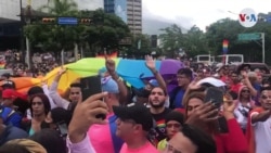 La comunidad LGBTIQ venezolana celebra una marcha multitudinaria 