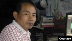 VOA မြန်မာပိုင်းအစီအစဉ်ရဲ့ မွန်အမျိုးသားသတင်းထောက် နိုင်ကွန်းအိန် (နိုင်ကွန်းအိန် ဖေ့စ်ဘုတ်)