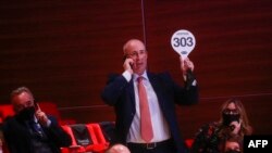 ရုရှားသတင်းစာဆရာရဲ့ လေလံတင် နိုဘဲလ်ငြိမ်းချမ်းရေးဆု ဒေါ်လာ ၁၀၃ သန်းခွဲရ