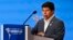 El presidente peruano Pedro Castillo habla durante una sesión plenaria en la Cumbre de las Américas, el viernes 10 de junio de 2022 en Los Ángeles. 