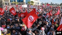 Fin juin, l'ONU avait fait part de "sa profonde inquiétude" face aux atteintes aux libertés en Tunisie, en particulier la liberté de la presse.