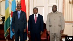 Les présidents Paul Kagame du Rwanda (à g.), João Lourenço d'Angola (au centre) et Felix Tshisekedi de la RDC, lors des pourparlers de paix à Luanda, le 6 juillet 2022.