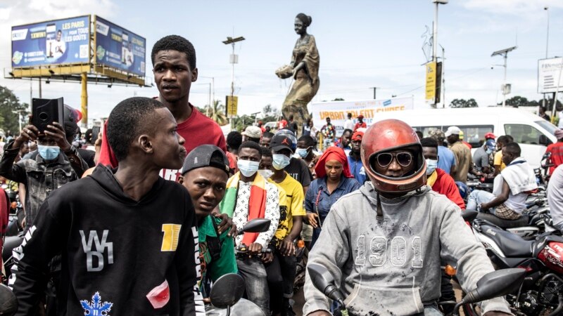 Un collectif guinéen suspend son appel à manifester