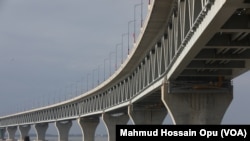 The 6.1-kilometer Padma Bridge is the longest bridge in Bangladesh. (Mahmud Hossain Opu/VOA)