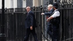 Reino Unido: Dimisiones gabinete británico