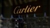 Logo Cartier terpampang di salah satu butiknya di sebuah mal di Moskow, Rusia, pada 9 Maret 2022. (Foto: AFP)