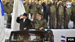 El presidente Daniel Ortega junto al jefe del Ejército, Julio César Avilés el 21 de febrero de 2020. Foto: Voz de América