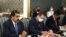 ARCHIVO - El presidente venezolano, Nicolás Maduro, se reúne con el presidente iraní Ebrahim Raisi en Teherán, Irán, el 11 de junio de 2022. 