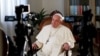 罗马天主教教宗方济各在梵蒂冈接受路透社独家采访。（2022年7月2日）