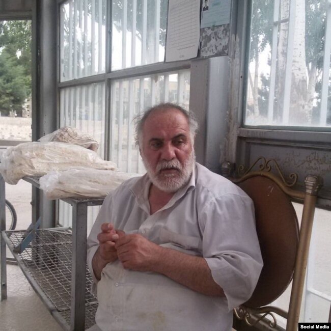 احمد رونقی، پدر حسین رونقی
