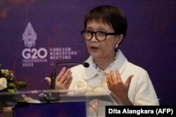 Foreign Minister Retno Marsudi gave a press statement after the closing of the G20 Foreign Ministers Meeting in Nusa Dua, July 8, 2022. (Photo: AFP/Dita Alangkara)