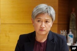 FILE Menteri Luar Negeri Australia Penny Wong, di Wellington, Selandia Baru, Kamis, 16 Juni 2022. (Robert Kitchin/Pool Photo via AP, File)