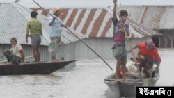 কুড়িগ্রামে অন্তত এক লাখ মানুষ পানিবন্দী, খাদ্য ও সুপেয় জলের সংকট
