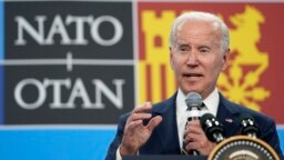 Presiden AS Joe Biden berbicara pada konferensi pers di Madrid, Spanyol 30 Juni 2022. 