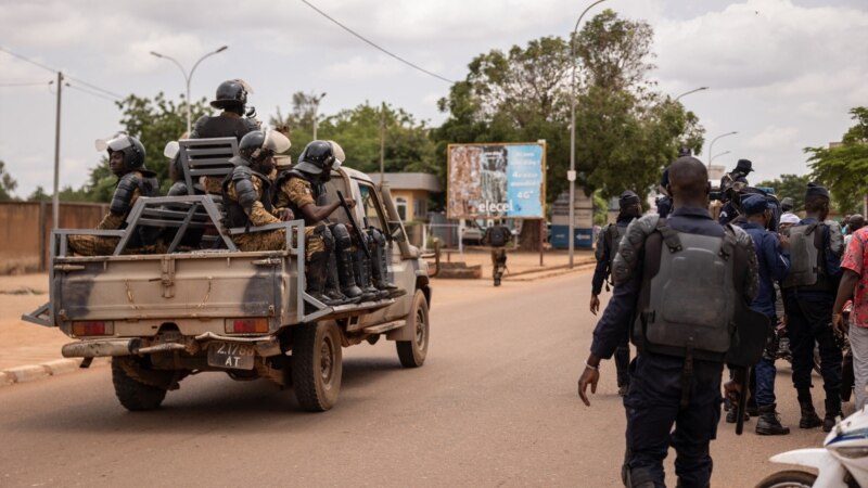 Ponts détruits au Burkina: une 