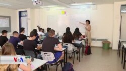 Xwendekarên Îsraîlî Zimanê Farsî Hîn Dibin