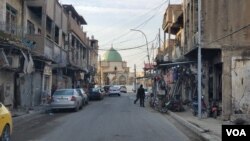 Lebih dari tiga tahun setelah militan ISIS dikalahkan di Irak utara, banyak bagian kota Mosul yang masih berupa reruntuhan, 29 Januari 2020. (H.Murdock/VOA)