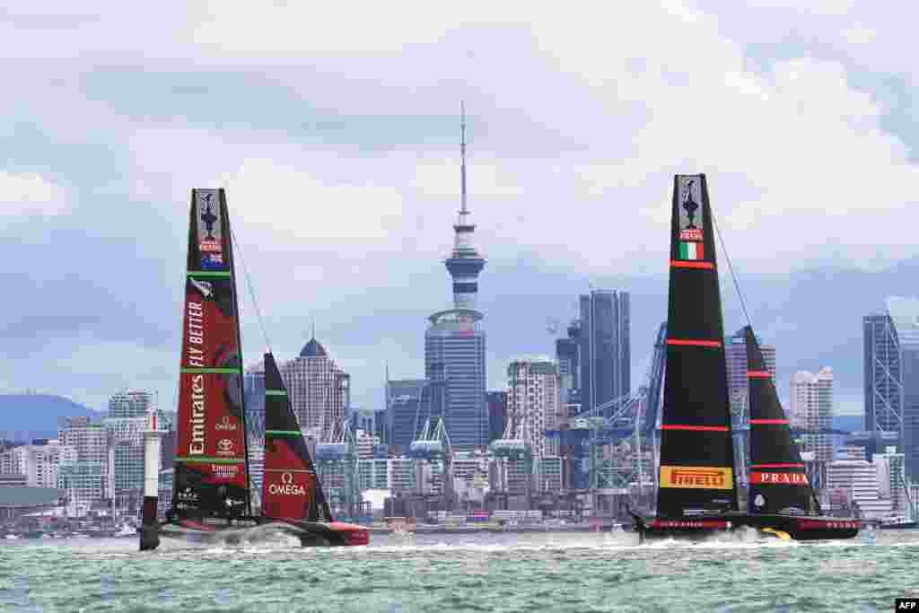 Italy&#39;s Luna Rossa (R) competes against Team New Zealand during day six of the America&#39;s Cup in Auckland, New Zealand.