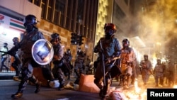 Полиция разгоняет антиправительственные протесты в Гонконге, 2 ноября 2019 года