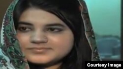 Zeenat Bibi, 16 ans, brûlée vive par sa famille le 8 juin 2016 à Lahore au Pakistan. 