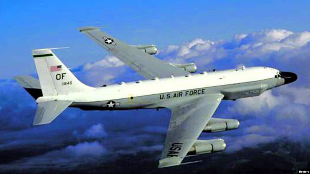 Pesawat pengintai Angkatan Udara Amerika jenis RC-135 (foto: dok).