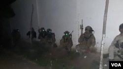 افغان ځانګړي پولیس د قیصاري کور ته داخل شوي