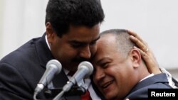 Nicolás Maduro y Diosdado Cabello los dos más fuertes aliados del presidente Chávez en Venezuela.