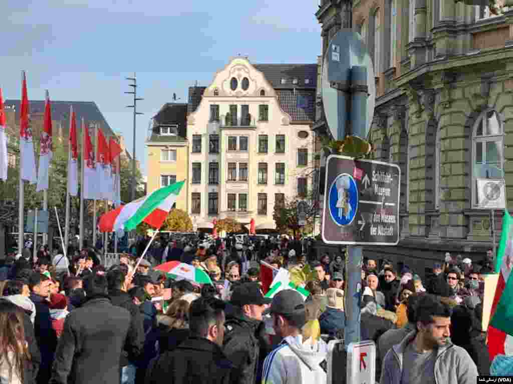 تجمع ایرانیان در دوسلدورف آلمان - شنبه ۲۳ نوامبر