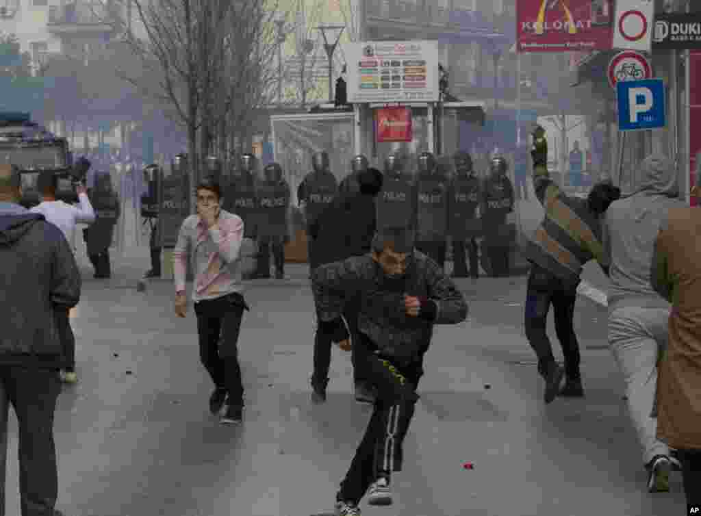 Kosovo Opposition Protest