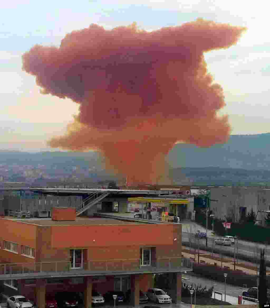 Hemijska eksplozija u jednom skladištu u Igualadu na severoistoku španske pokrajine Katalonije.