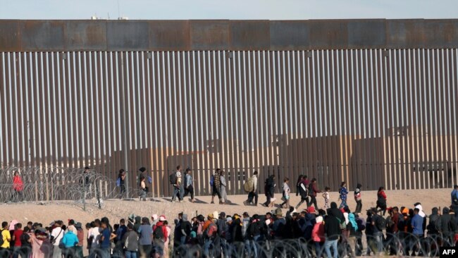 Migrantët në kufirin e SHBA