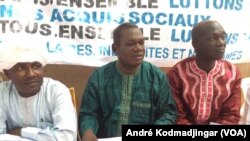 Les leaders de la plateforme de revendication syndicale tiennent une conférence de presse à N’Djamena, Tchad, 5 novembre 2016. VOA/André Kodmadjingar
