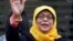 Halimah Yacob, perempuan etnis Melayu berusia 63 tahun, hari Rabu (13/9) akan ditetapkan menjadi presiden Singapura. 