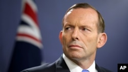 Thủ tướng Australia Tony Abbott nói chuyện tại một cuộc họp báo ở Sydney