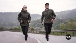 American couple runs across Ukraine to raise funds, help residents during war