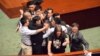 香港本土派兩議員闖立法會再宣誓 民陣集會反對人大釋法