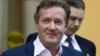 Piden expulsar de EE.UU. a Piers Morgan