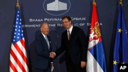 Tadašnji potpredsednik SAD Džo Bajden posetio je Beograd 2016, a domaćin mu je bio tadašnji premijer Aleksandar Vučić