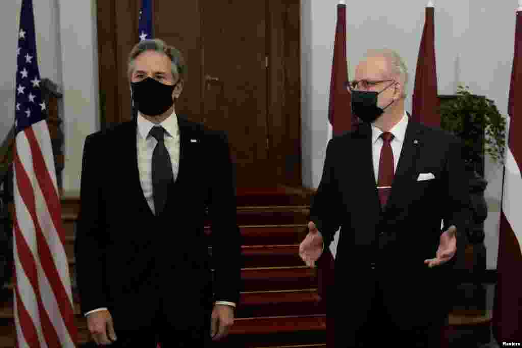 ABŞ dövlət katibi Antoni Blinken və Latviya prezidenti Egils Levitslə Riqada