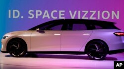 Volkswagen, con sede en Wolfsburg, anunció que logrará producir un millón de vehículos eléctricos para fines de 2023 en vez de fines de 2025. 