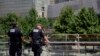 Mujer muere al caer de escalera eléctrica en el WTC
