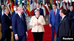 Nemačka kancelarka na svom 107. samitu EU u Briselu, 21. oktobra 2021. (Foto: Reuters/Johanna Geron)