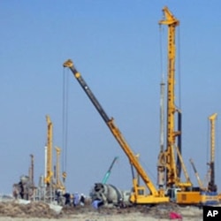 The construction site of the Sports City in the southern Iraqi city of Basra, 02 Dec 2009