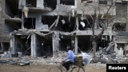 د امریکا ددفاع وزیر وایي روسیه په سوریې کې د کورني جنگ اور ته لا لمن وهي