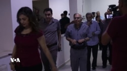 پەیەدە و ئەنەکەسە لە ڕۆژاڤا یەکتر تاوانبار دەکەن