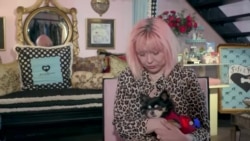 ဟောလီးဝုဒ်က တိရစ္ဆာန် ဖက်ရှင်ဖန်တီးသူ