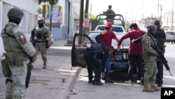 Në një pikë kontrolli të forcave meksikane të sigurisë në Kuliakan