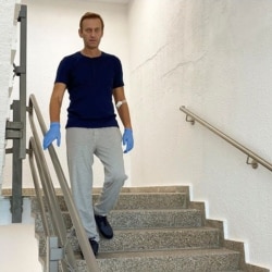 Alexei Navalny goes downstairs at Charite hospital in Berlin, Germany, in this undated image obtained from social media, Sept. 19, 2020. (Courtesy of Instagram @NAVALNY/Social Media)